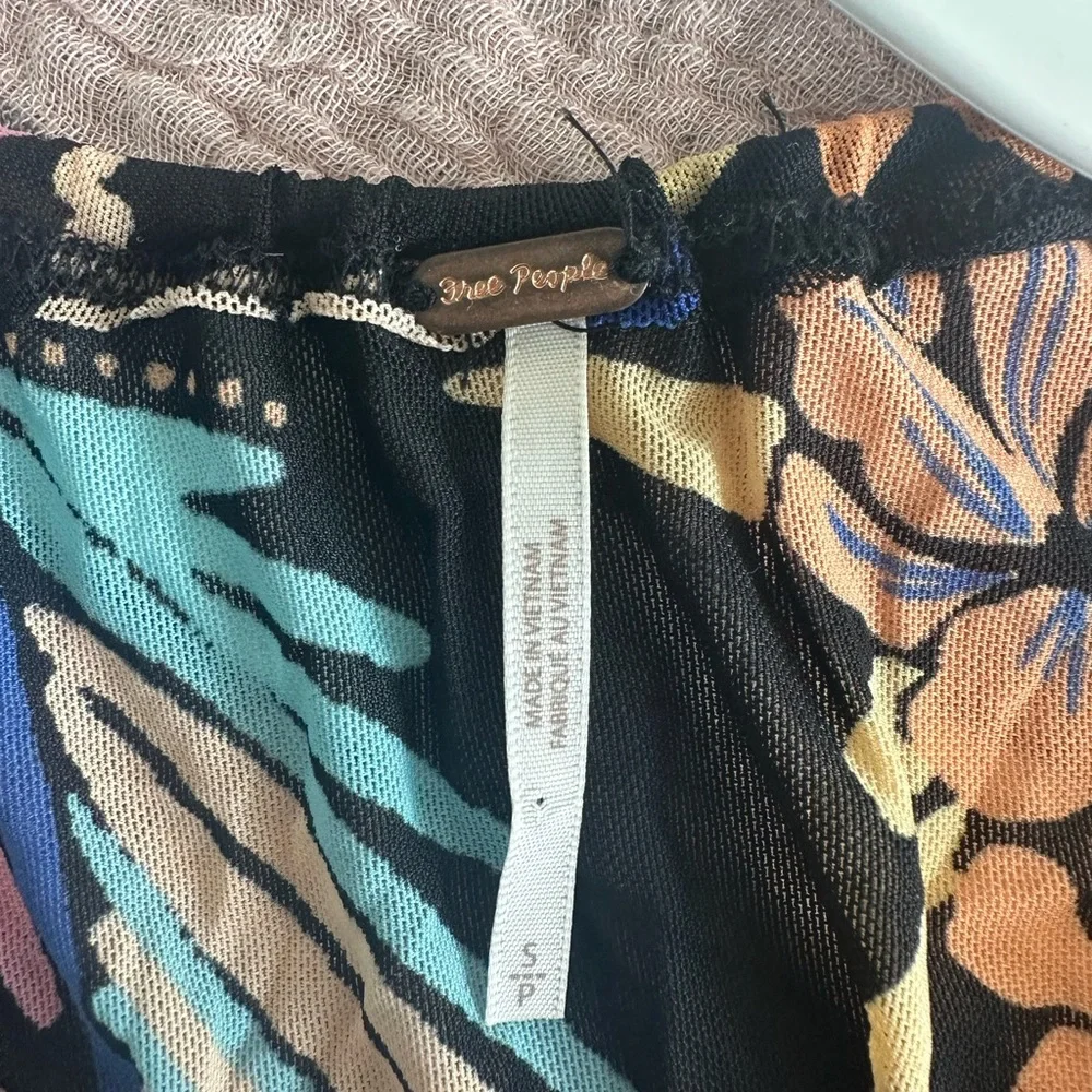 Free People Of Paradise Bell Sleeve Top - Picture 6 of 6